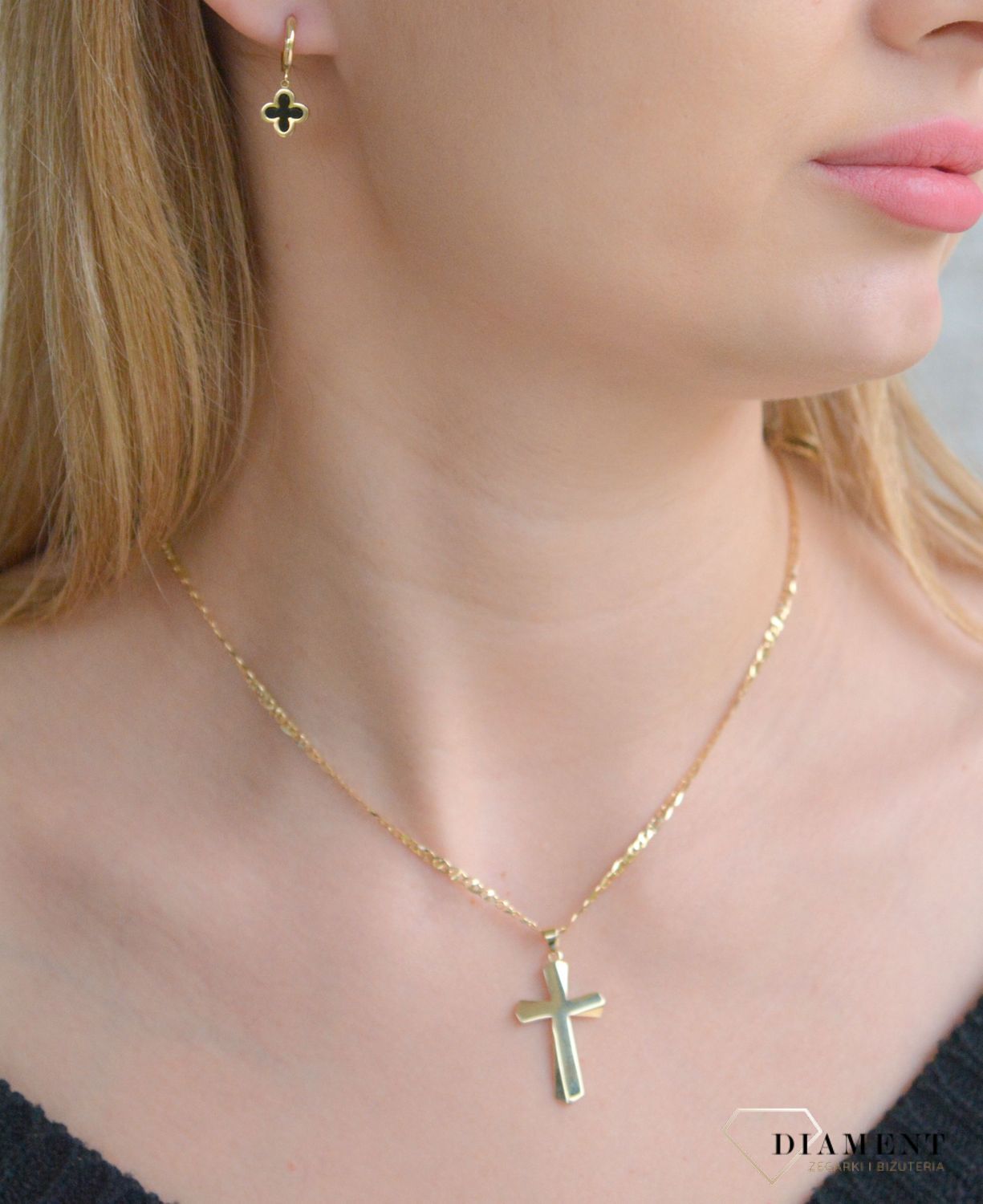 Złote kolczyki damskie 375 czarne koniczynki KL 12021 375.jpg